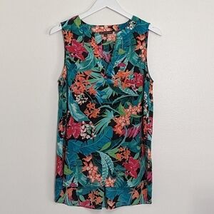 Adrianna Papell Sleeveless Green Floral Blouse Medium V Neck